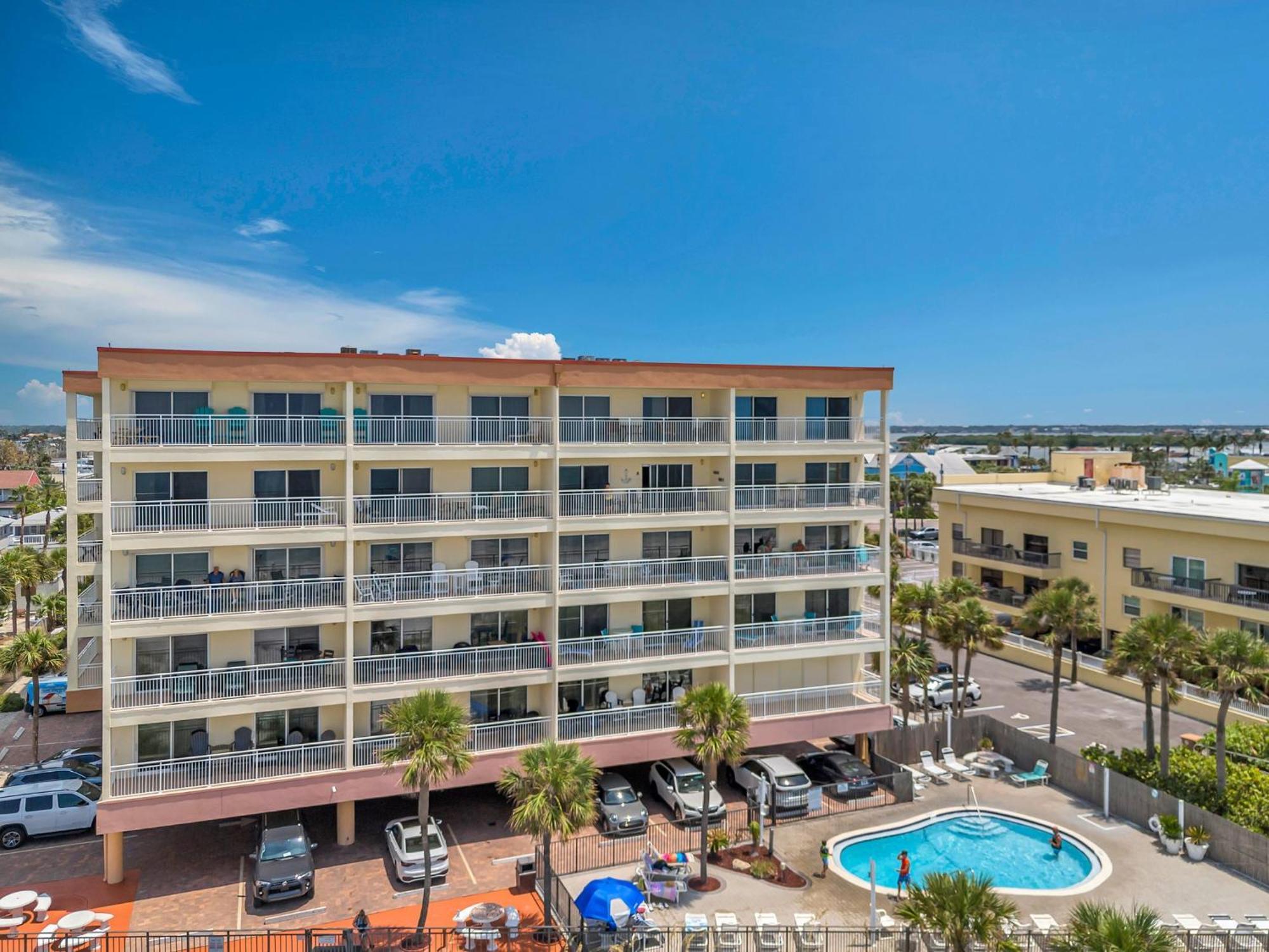 #409 Madeira Norte Condos St. Pete Beach Exterior photo